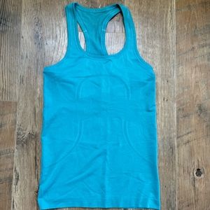 Lululemon Swiftly Tech Racerback
Tidal Teal / Tidal Teal
